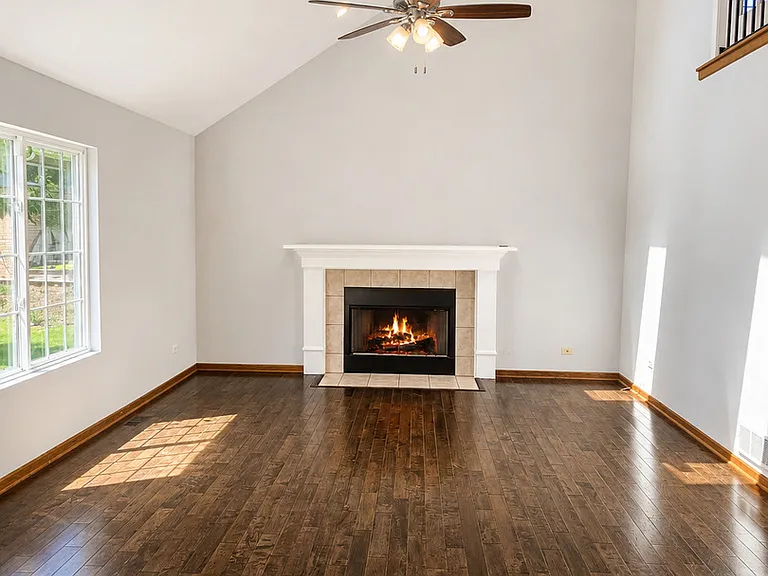 1462 Glen Ellyn Rd — Photo 9