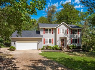 310 Trappers Hollow Rd, Zanesville, OH 43701