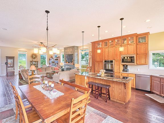 5th image of 31718 G Street