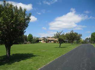 28 Roslyn Rd, Branchville, NJ 07826