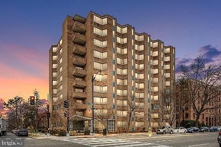 Apartment Building