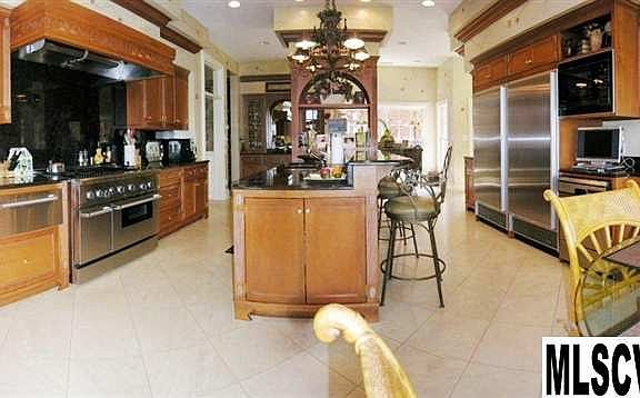 3rd image of 980 18th Avenue Cir NW