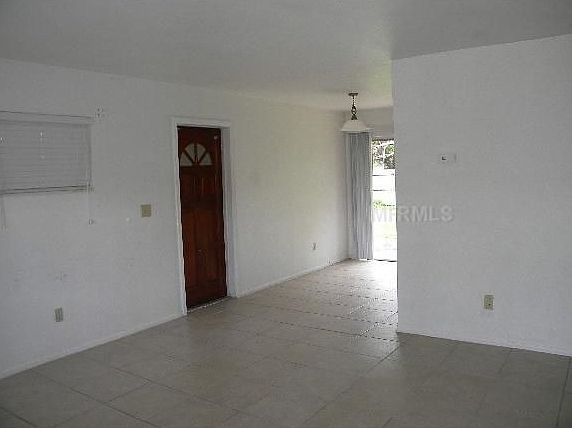 3rd image of 765 E Bay Ave