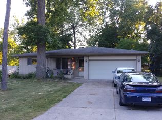 1261 Pickwick Pl, Flint, MI 48507