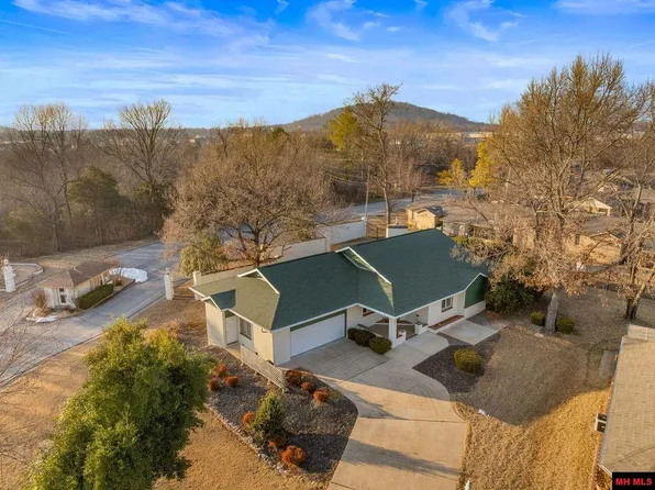 1301 Porter Ln, Mountain Home, AR 72653