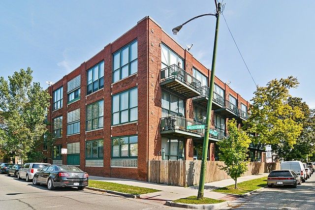 1st image of 2654 W Medill Ave APT 311