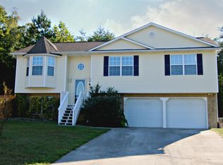 7106 Lyle Bend Ln, Knoxville, TN 37918