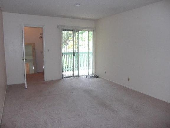 5th image of 424 N Bellflower Blvd Unit 120