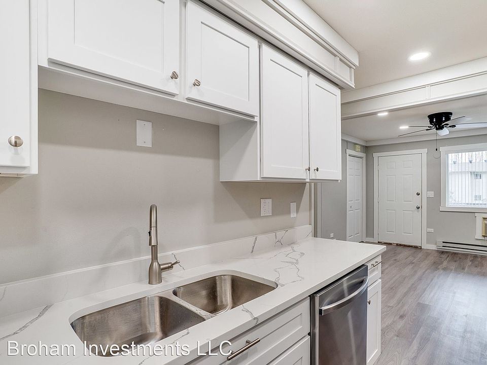 3223 E Main St Apartments Onalaska, WI Zillow