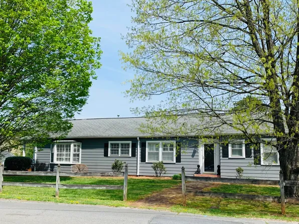 16 Bittings Ave, Summerville, GA 30747