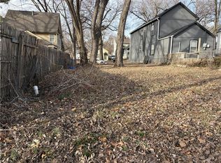 317 Pottawatomie St, Leavenworth, KS 66048