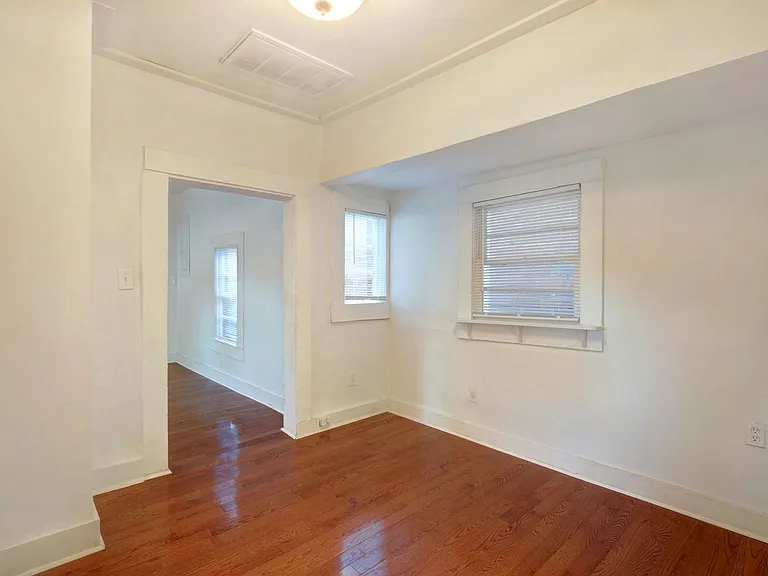 2130 E Gwinnett St — Photo 10