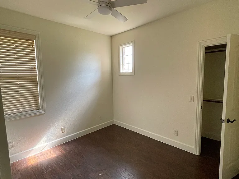 11x12 bedroom
