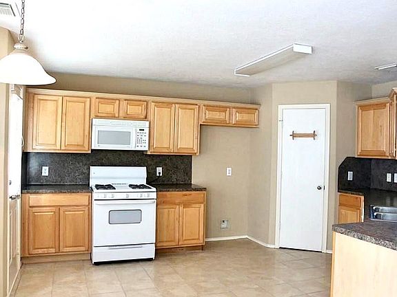 2nd image of 22211 Queenbury Hills Dr