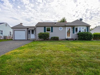 69 Daley St, Chicopee, MA, 01013