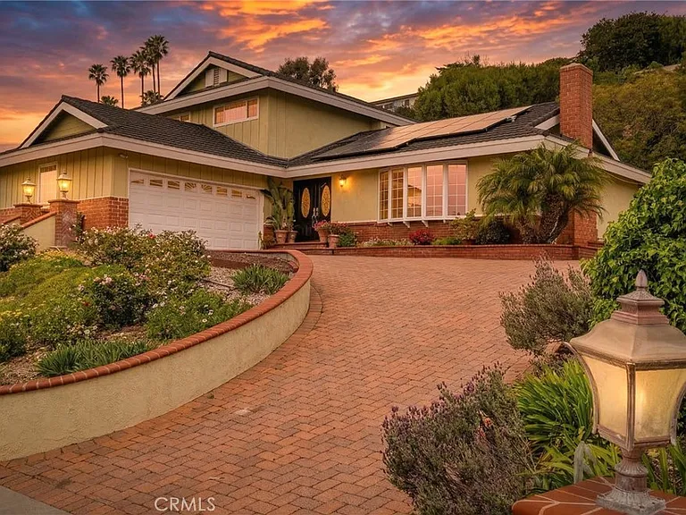 3675 Vigilance Dr — Photo 6
