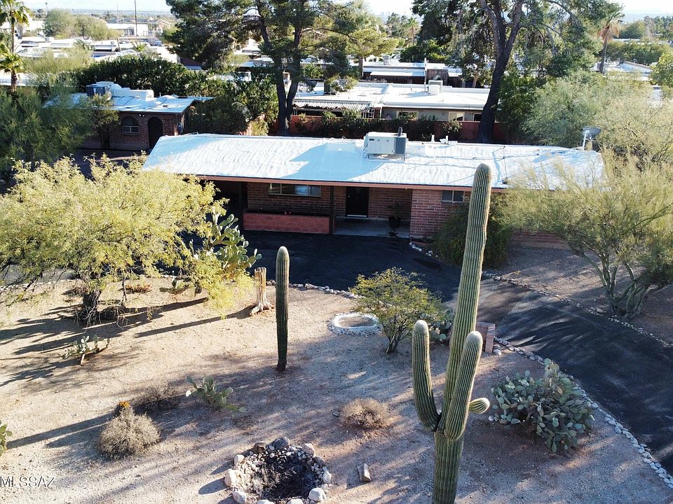 1st image of 501 W Lavery Ln