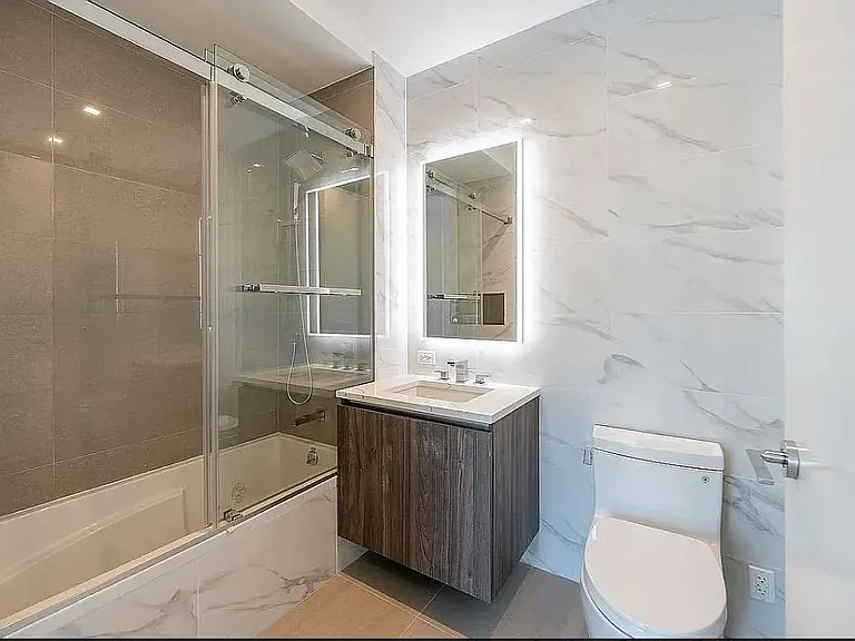 33-66 Farrington St #10J — Photo 5