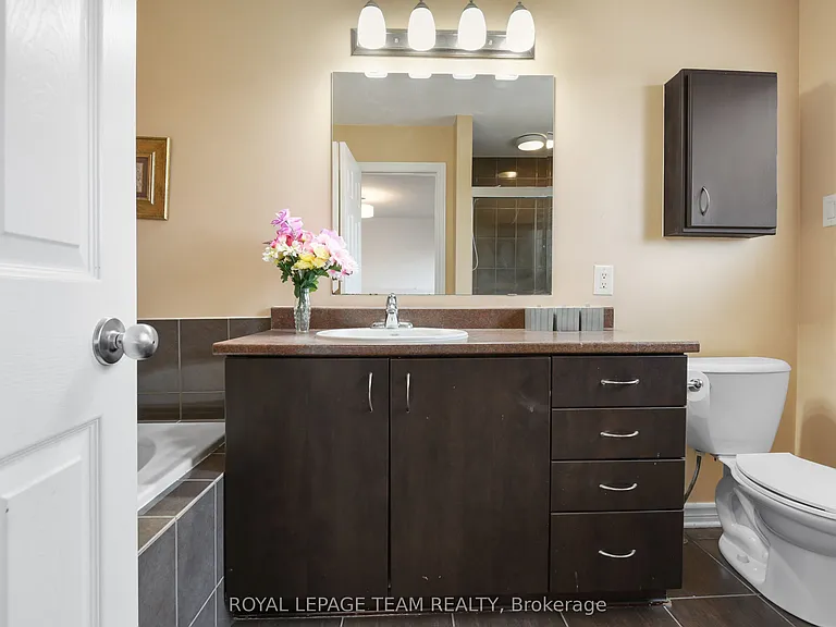 415 Galatina Way — Photo 15