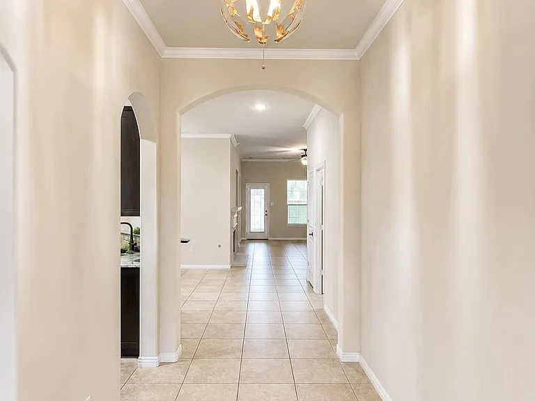 7506 Amber Village Cir — Photo 3