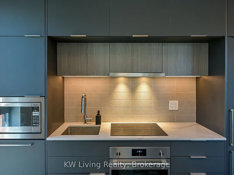 185 Alberta Ave #303 — Photo 28
