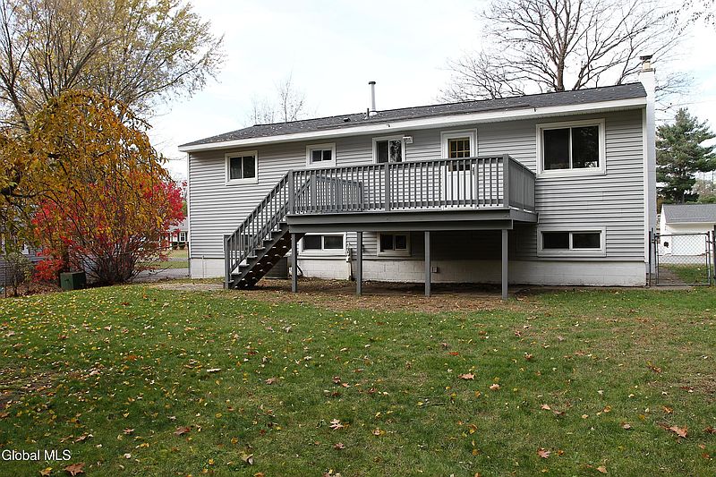 3rd image of 10 Anne Drive