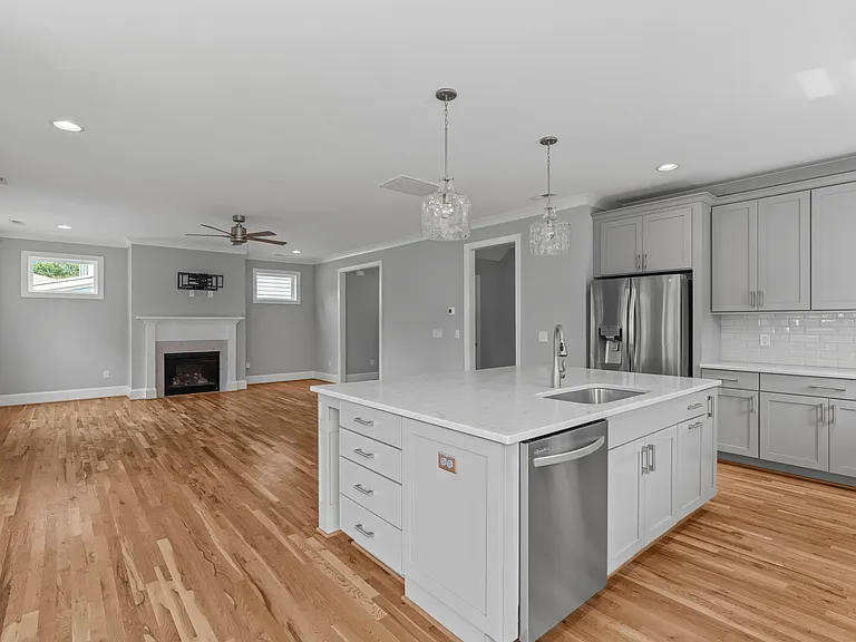 5008 Centerbud Pl — Photo 10
