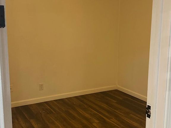 4th image of 136 Tecumseh St #2
