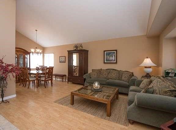 4th image of 47 Herringbone Ct