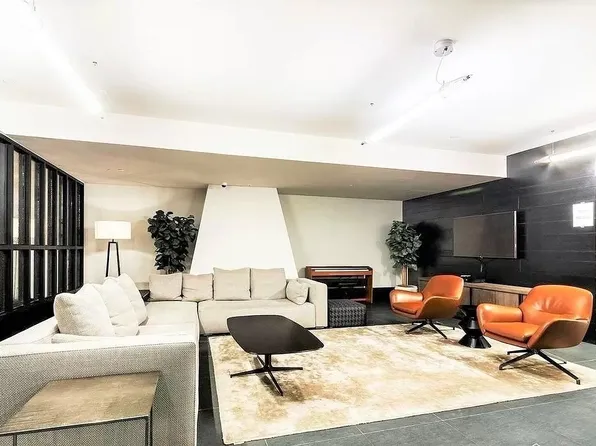 51 Jay Street image 11 of 12