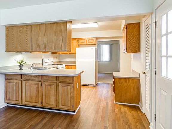 5th image of 1217 Priory Pl #1217