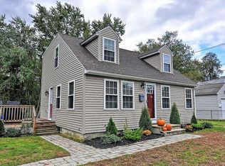 74 Arlington St, Franklin, MA 02038