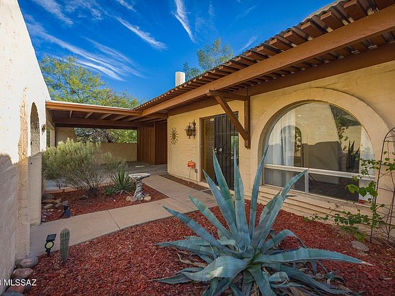 2nd image of 5018 N Pueblo Villas Dr