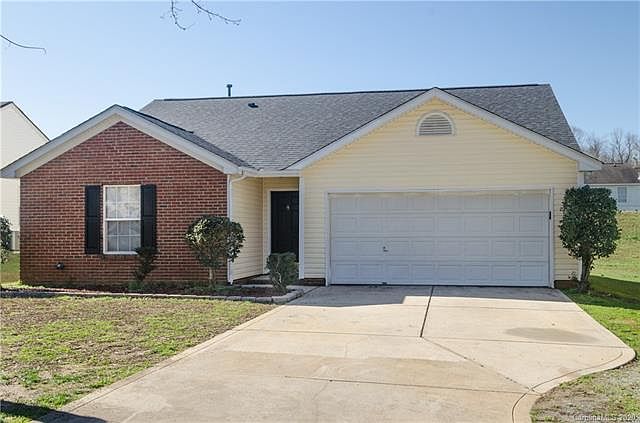 1st image of 2419 Fabyan Ln