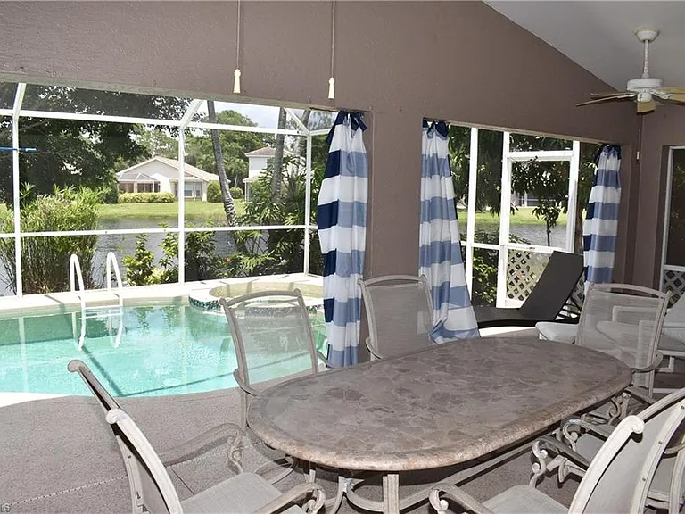 25817 Pebblecreek Dr — Photo 12