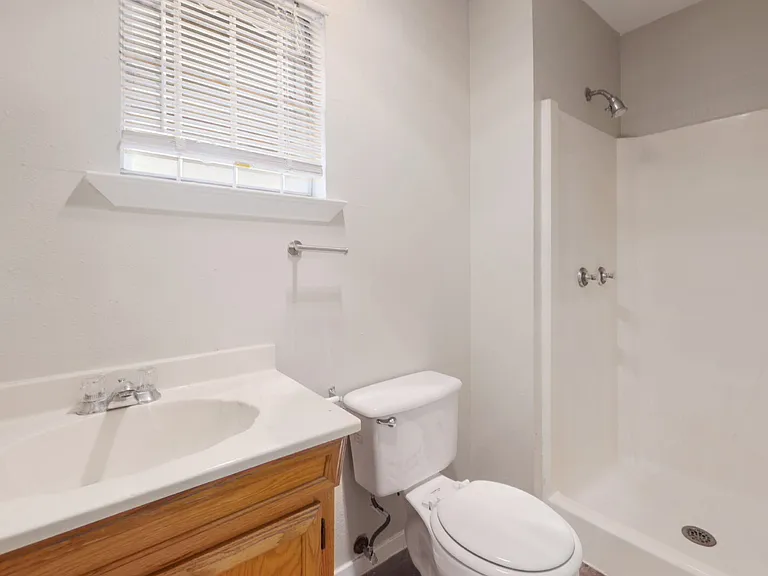 2318 Willow St #A — Photo 16