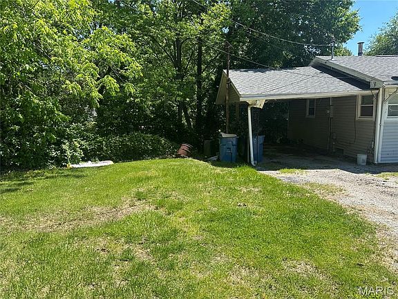 4th image of 2200 Judson Ave