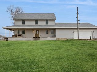 3326 Hayes Rd, Steward, IL 60553