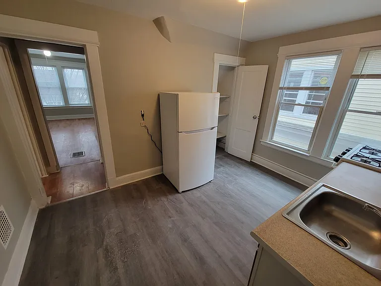 21 Sheffield Ave #33 — Photo 14