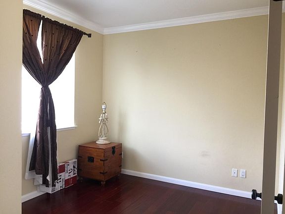 2nd image of 10098 Imperial Ave