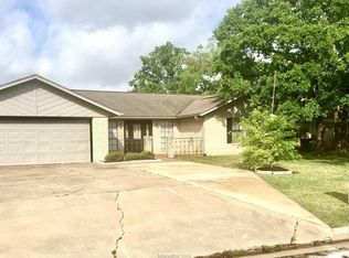 2900 Adrienne Dr, College Station, TX 77845
