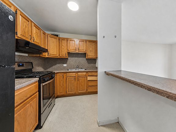 4th image of 2901 S Michigan Ave APT 1404