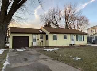 1346 8th Ave, Windom, MN 56101