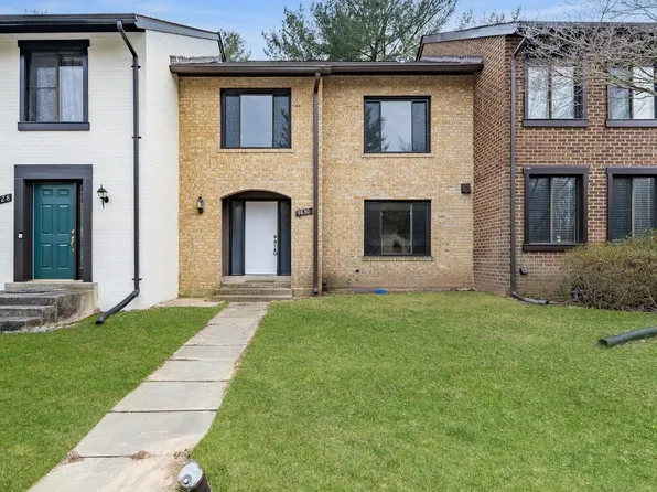 9830 Dairyton Ct, Gaithersburg, MD 20886