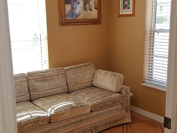 2nd image of 905 N Palmer St