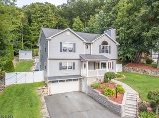 3 Wesley St, Riverdale, NJ 07457