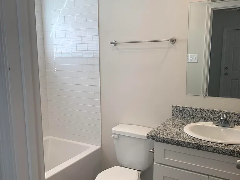 516 Live Oak Blvd — Photo 3