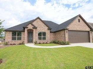 7308 Hearthstone Ln, Tyler, TX 75703