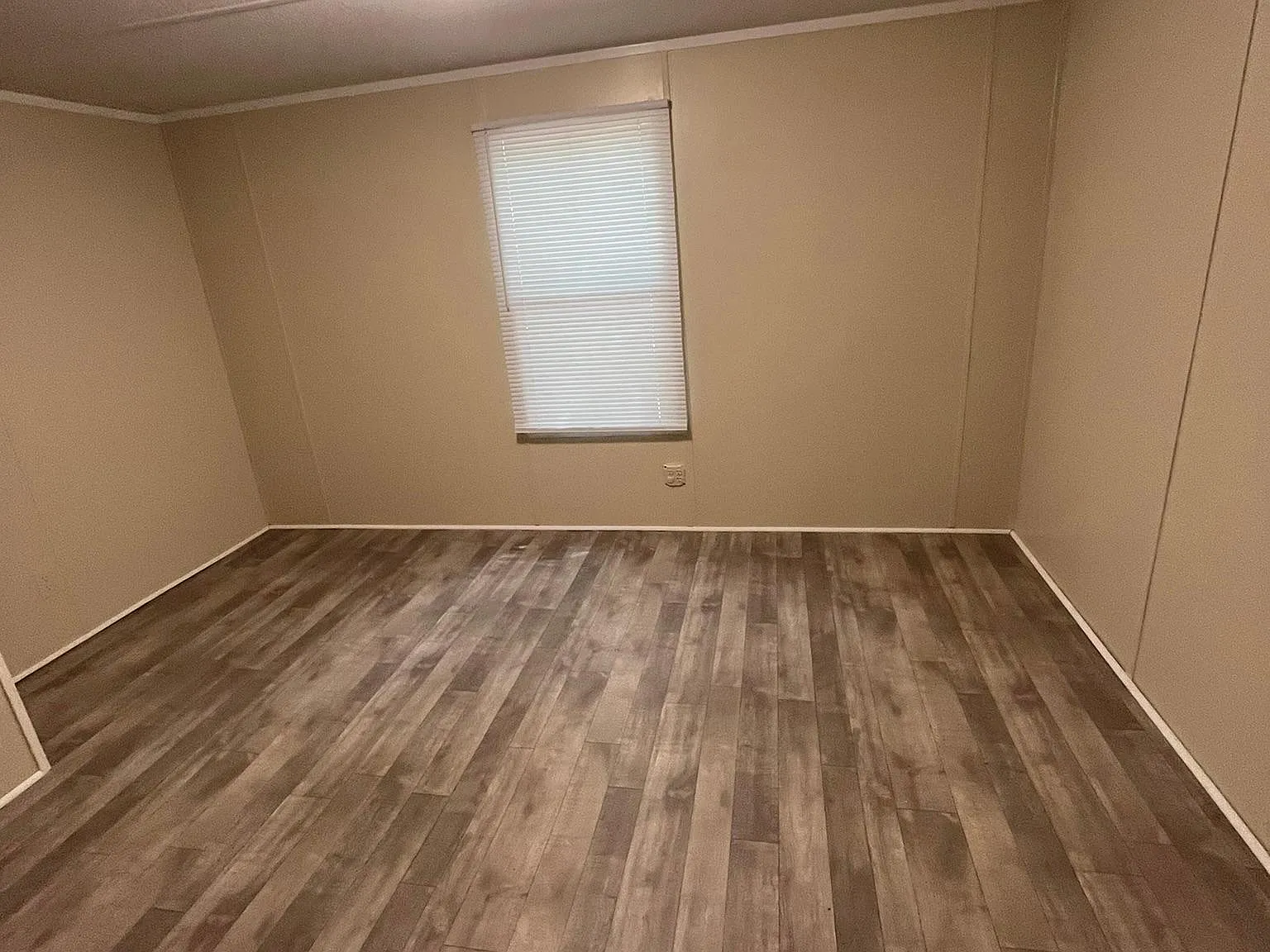 2 bed, $925 — Photo 4