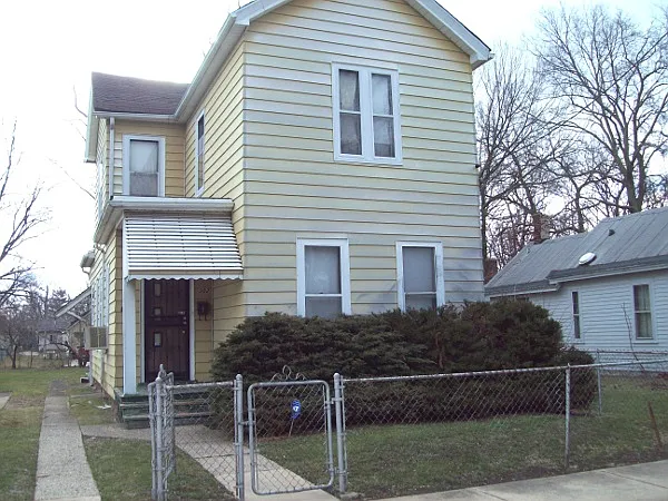 302 S Webster St photo 1